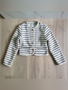 Abercrombie & Fitch Cream and Black Striped Cropped Blazer